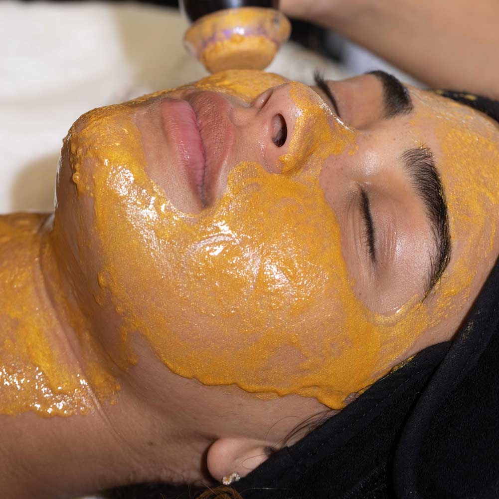 Oxygeneo Glam Pure 24K Gold Facial in Toronto